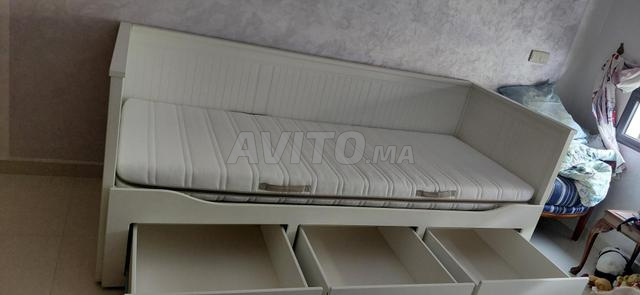 Lit plus matelas IKEA en très bon état - 2