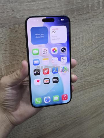 iPhone 15 Pro Max 256Go 98% batterie bypass wifi - 2