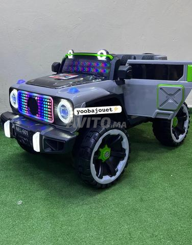 سيارة مرسيدس 4x4 كهربائية للأطفال 12 فولت - 2