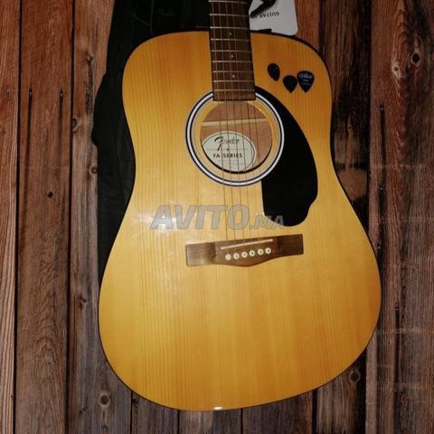 Guitare acoustique Fender FA-115 conçue aux USA - 2