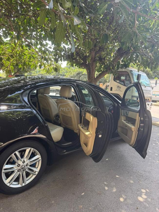 jaguar xf 2012