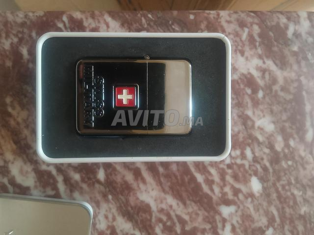 ولاعة SWISS military