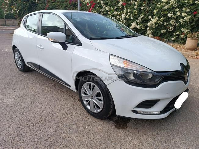 clio 4 essence model 2019
