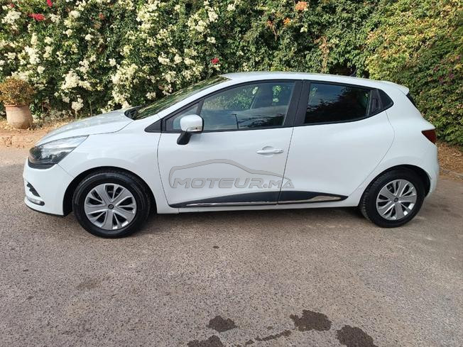 clio 4 essence model 2019