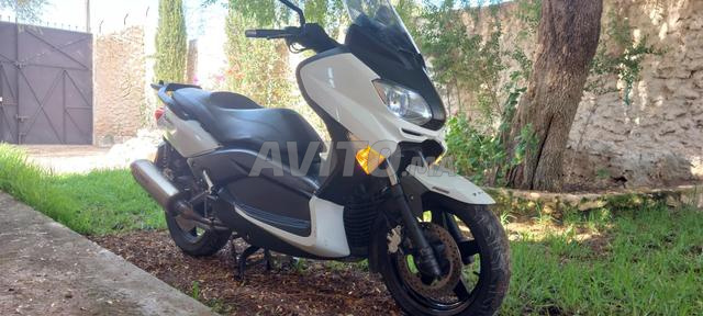 Xmax business ABS - 2