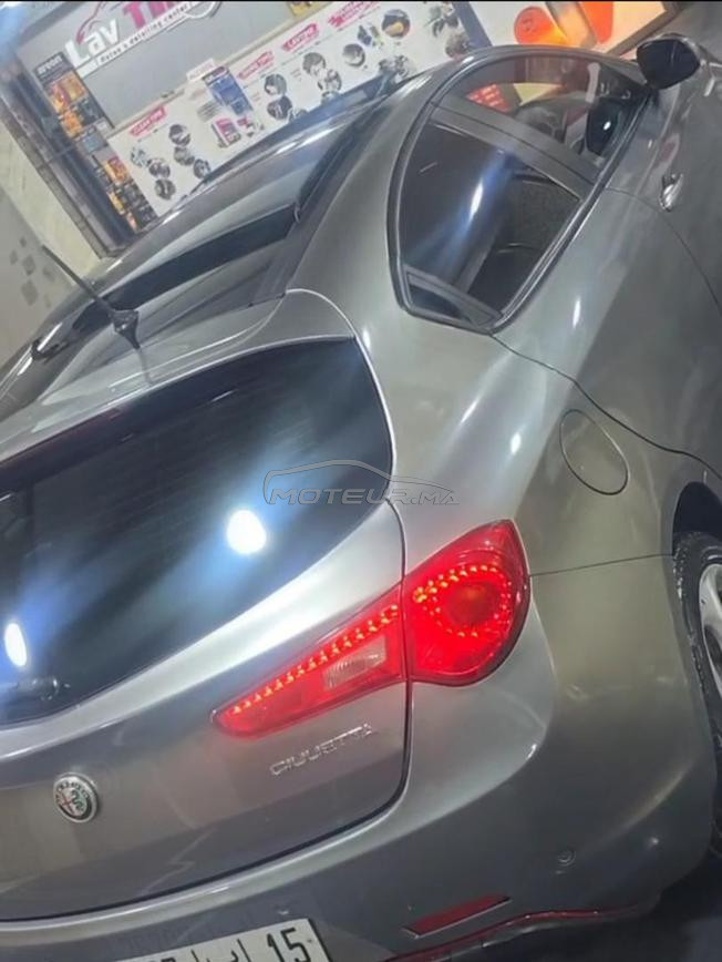 Alpha romeo giulietta à vendre.