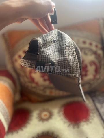 قبعة كاسكيت H&M بيج أصلية - 2