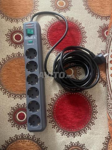 مقبس كهربائي برينستول بـ 6 منافذ مع حماية