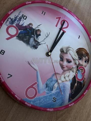 1. Horloge murale Disney La Reine des Neiges - 2