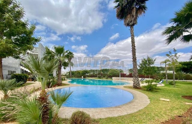 Appartement à louer 220 m² à Bouskoura - 2