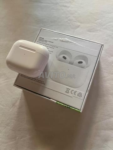 AirPods 3 - 2
