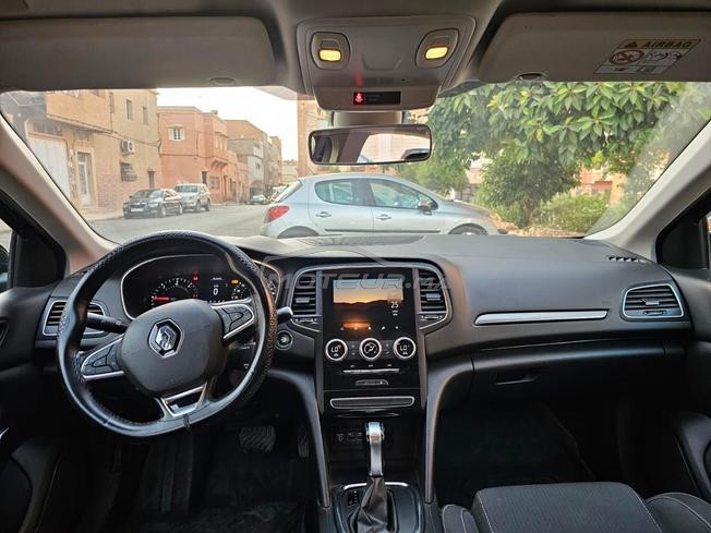 Renault megane 4  automatique 2022