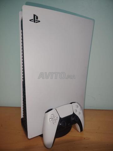 Vends PlayStation 5 fat/standard avec disque GTA 5 - 2