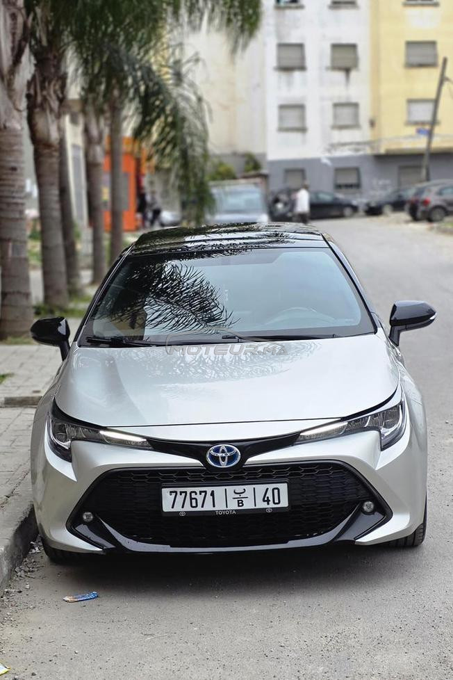 TOYOTA COROLLA S HYBRIDE 