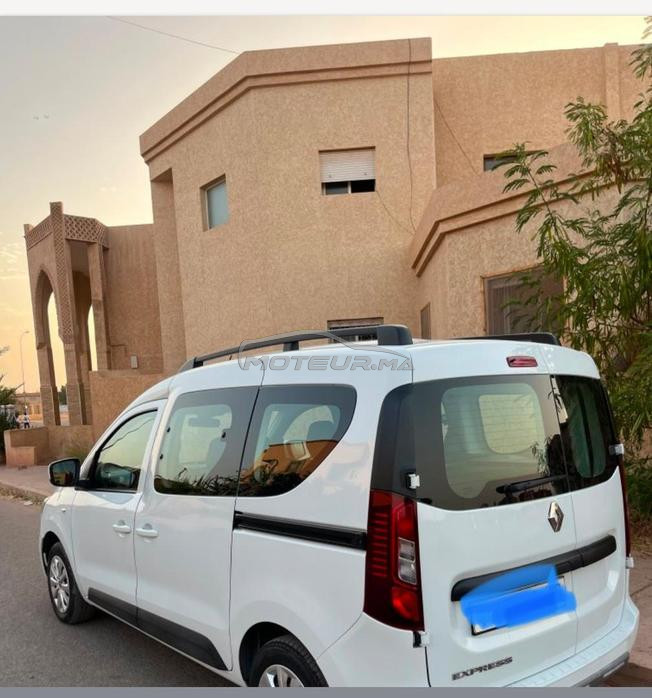 voiture Renault Express 