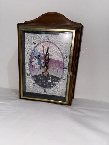 Montre murale style antique - 2
