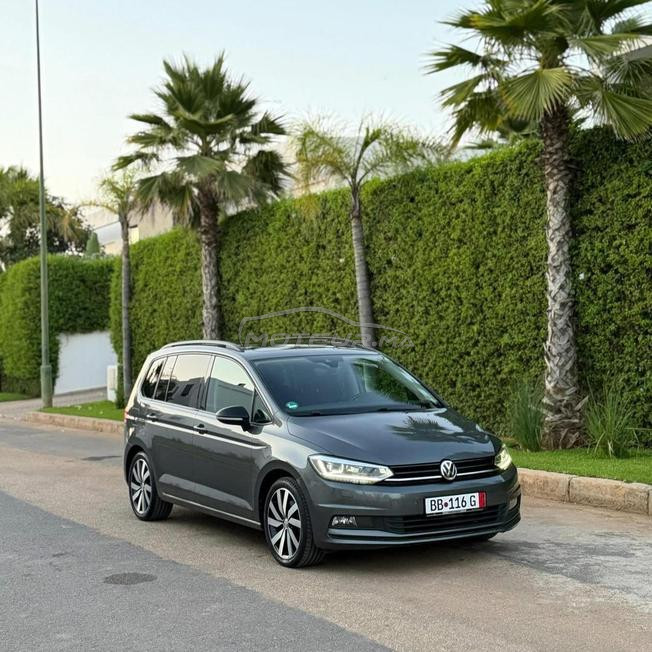 Volkswagen Touran Diesel Automatique 2024 à Rabat