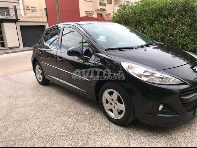 Peugeot 207 Diesel Manuelle 2011 à Fès