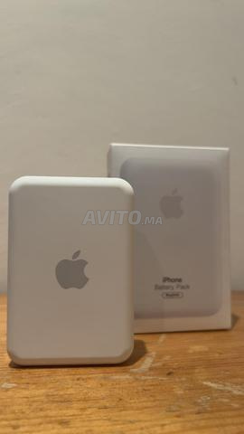 Magsafe iPhone - 2