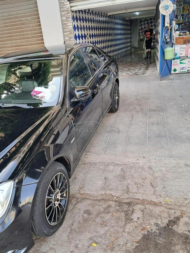 Mercedes-Benz 220 Diesel Automatique 2012 à Tanger