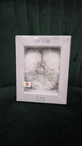 Porte-clés K-Pop original The SANCTUARY