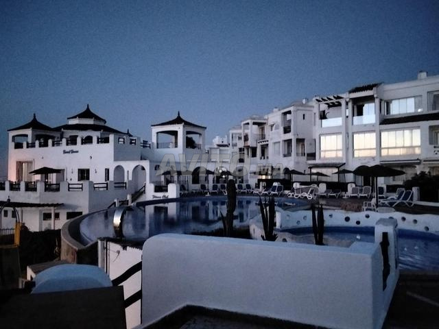 شقة مطلة على البحر