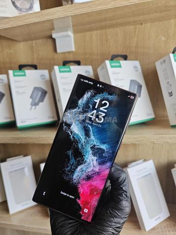 Samsung S22Ultra 5G 512jega 12ram Officiel - 2