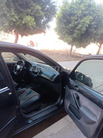 سيارة هونداي سيفيك للبيع - 2