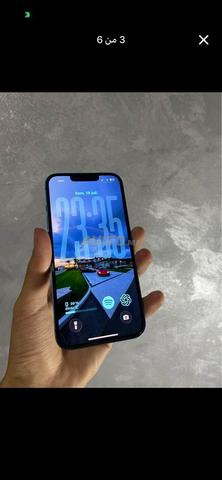 iPhone 13 256 Go état batterie 93% - 2
