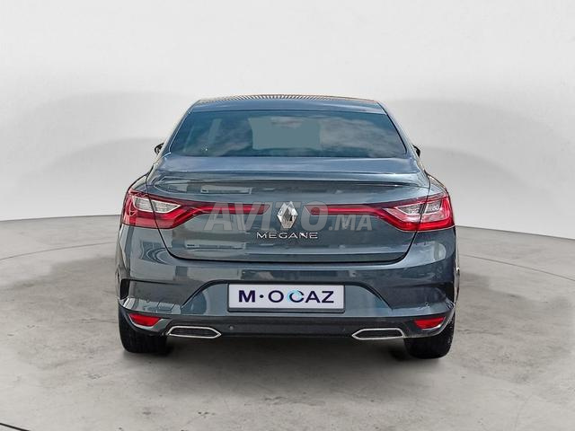 RENAULT. Megane