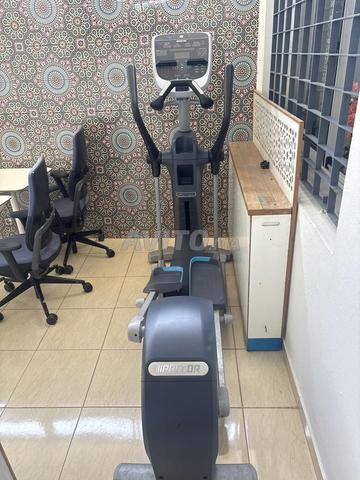 إليبتيكال Precor EFX 835 الإصدار 2 - 2