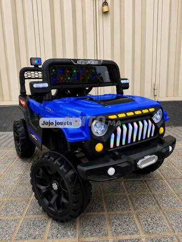 VOITURE ÉLECTRIQUE JEEP 4X4 12V - 2