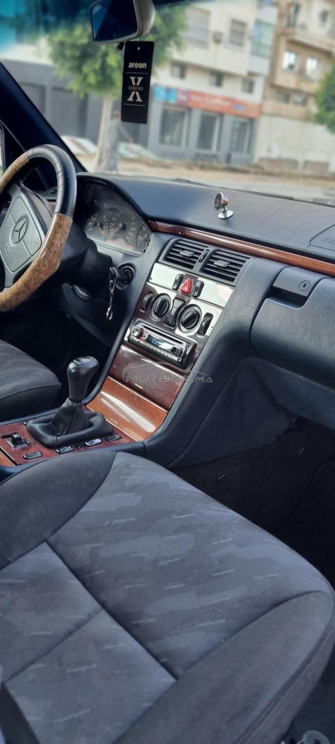  (W210) Mercedes E220