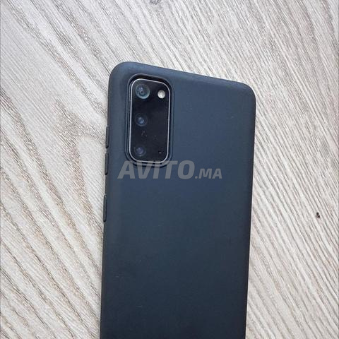 Samsung S20 128gb cosmic grey - 2