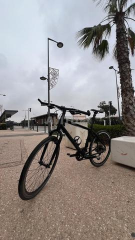 Vélo marque (Cannondale) en bon état (noir mat) - 2