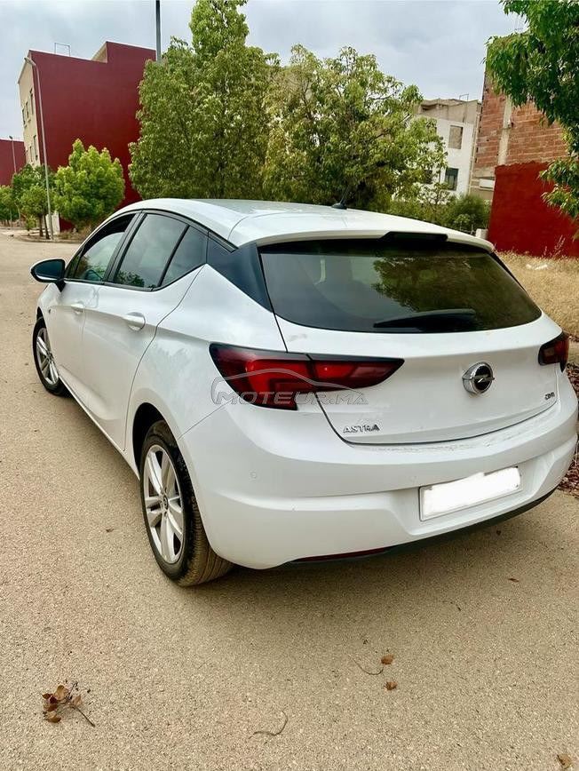 Opel Astra Diesel Automatique 2019 à Meknès