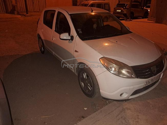 sandero essence 