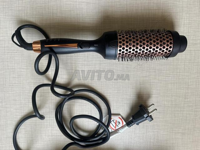  Brosse Volumisante Chauffante – Comme Neuve