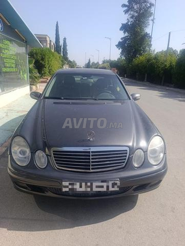مرسيدس E200 موديل 2004 تسجيل 2012
