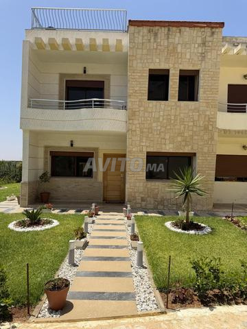 فيلا للإيجار لمدة سنة كحد أدنى - 2