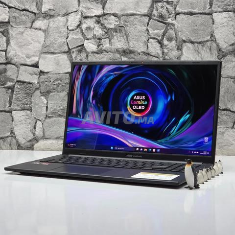 ASUS VivoBook Go 15 OLED / Ryzen 5 7520U / OLED