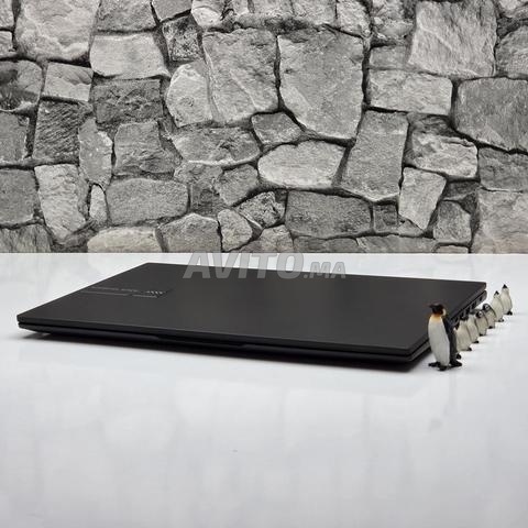ASUS VivoBook 16 OLED / Ryzen 7 170 - 2