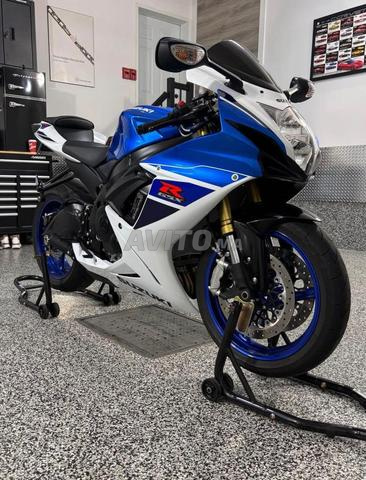 سوزوكي GSXR-750 2024 (مستوردة جديدة) - 2