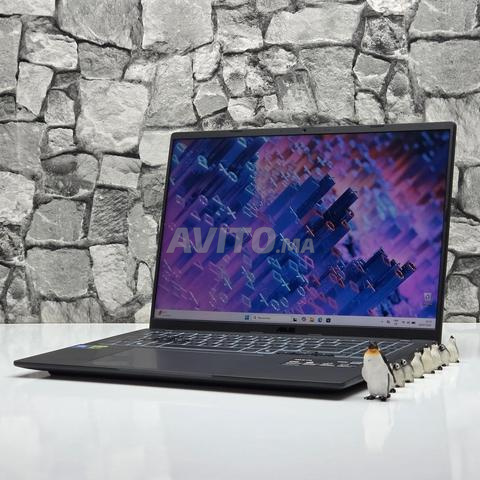 ASUS V16 / Core 7 240H / RTX 5060 / 144 Hz