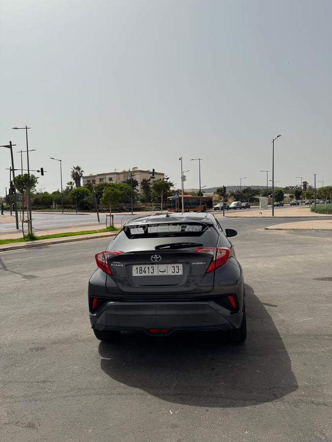 Toyota CHR Hybrid, 40.000 Km, Modèle 2019 à Agadir