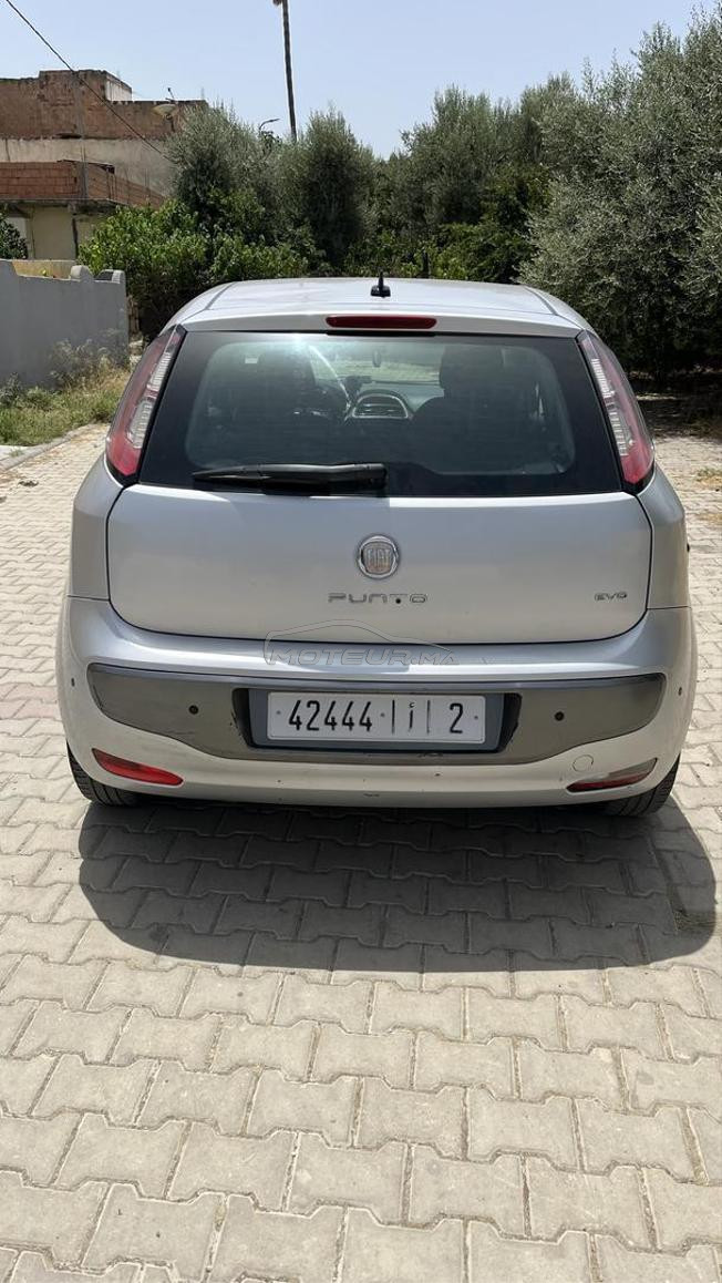 Fiat Punto Diesel Manuelle 2011 à Dar Gueddari