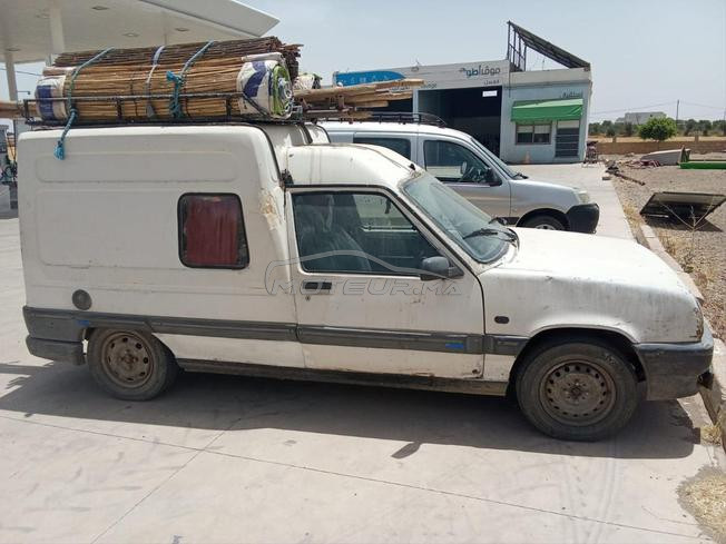 Renault Express module 1995 moteur endommagé 