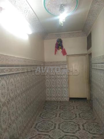 شقة ممتازة بواجهتين تطل على المسجد - 2