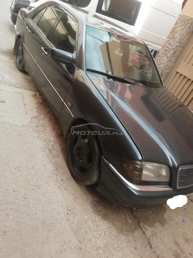 Mercedes-Benz 220 Diesel Manuelle 1996