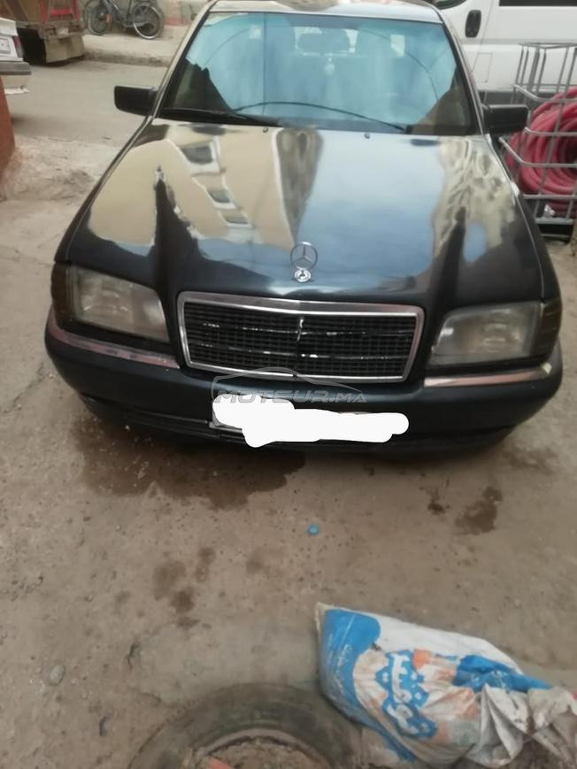 Mercedes-Benz 220 Diesel Manuelle 1996
